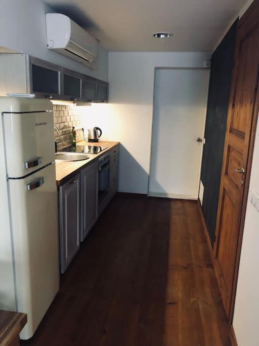 Cozy Apartment Near The City Center タルトゥ エクステリア 写真